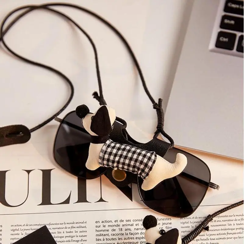 Endearing Pup Glares Line Halt Falling, Neck-hang Glasses Shielding Chains