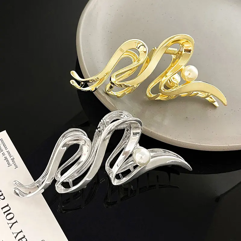 Fashion Metal Geometric Hair Claw Clip Trendy Hair Clip Metal Pearl Hair Clamp Party Hair Accessories For Women Headwear Jewelry
