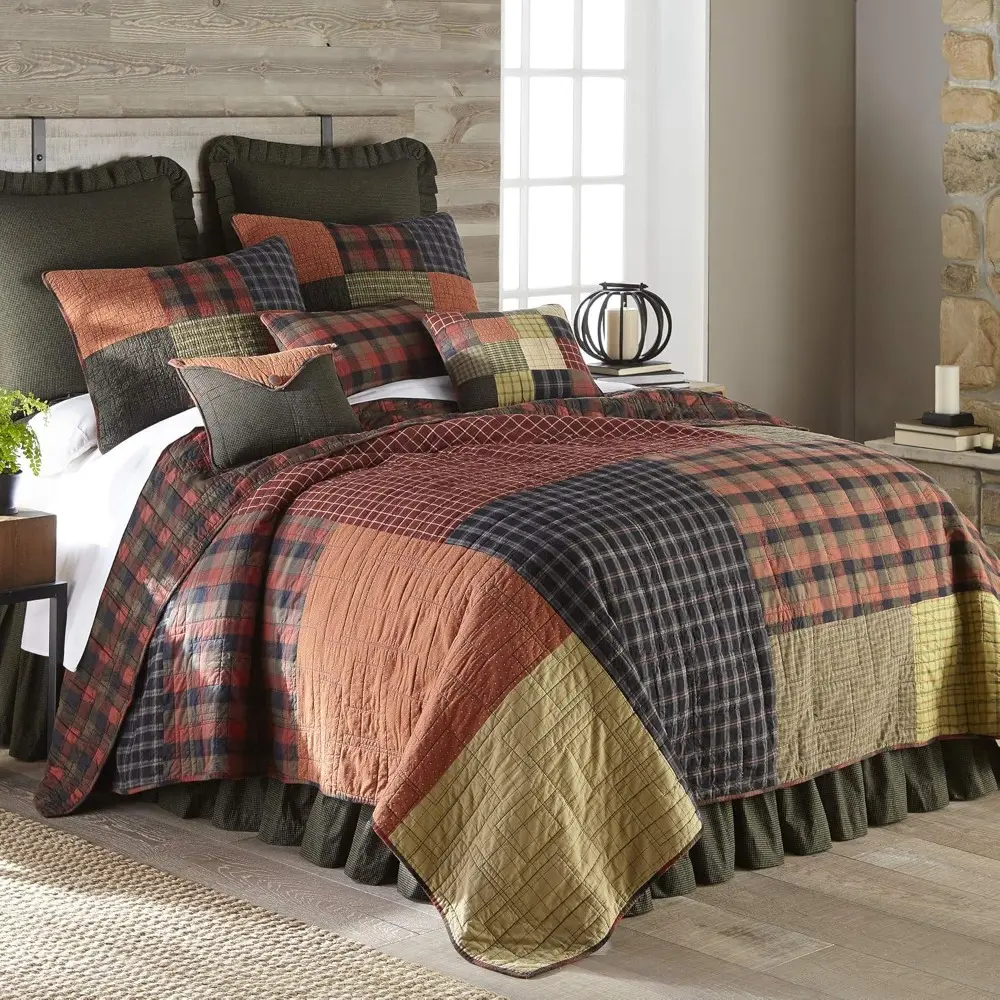 Full/Queen Bedding Set - 3 Piece - Woodland Square Cotton Lodge Quilt Set with Full/Queen Quilt and Two Standard Pillow Shams -