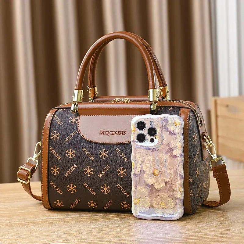 2024 New Fashion Large Capacity Pillow Bag Designer Lady Crossbody Bag Women's Versatile Handbag Women's Boston Shoulder Bag