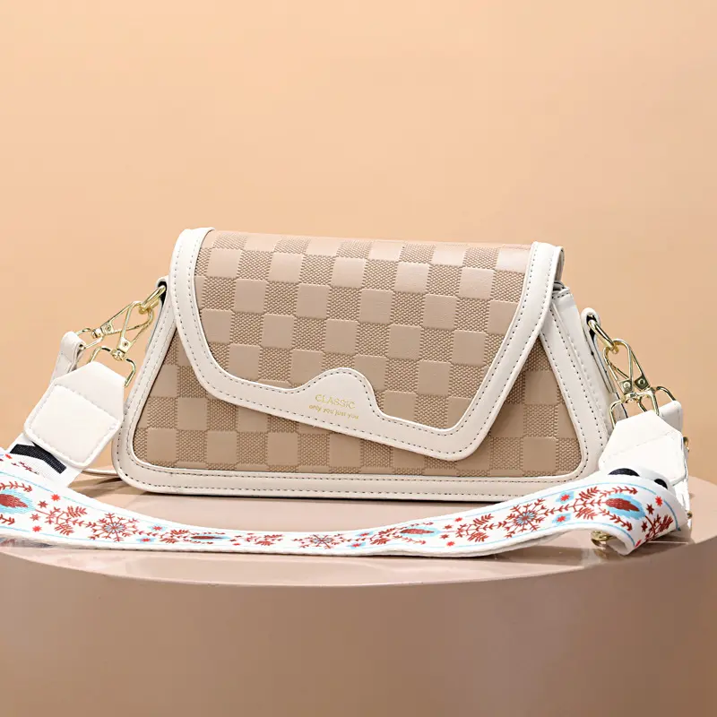 Fashion New Color Contrast Flip Women's Bag Summer Women's Shoulder Bags Versatile Women's Shopping Crossbody Bags Phone Bags
