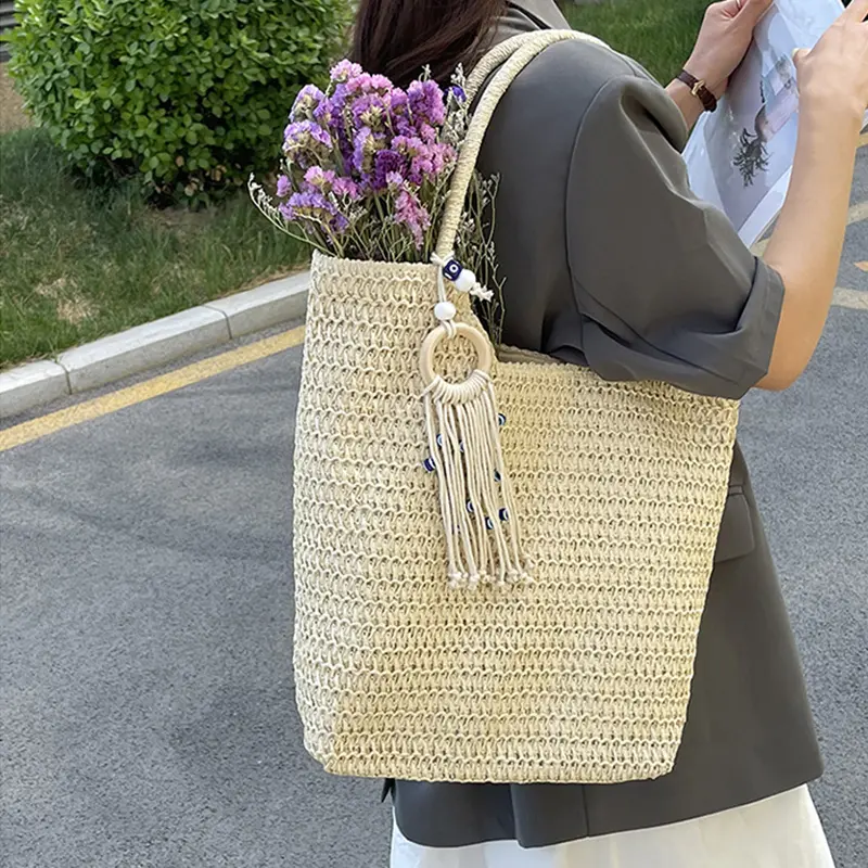 Straw Beach Bag Summer Woven Tote Bag with Tassels Large Shoulder Bag for Women Woven Purses and Handbags Rattan Boho Bag Raffia