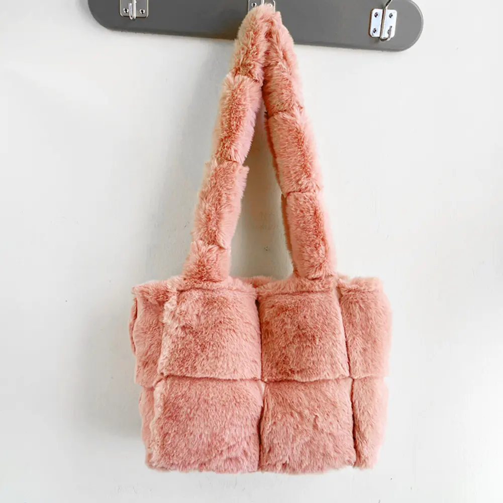 Women Plush Shoulder Bag Fashion Tote Bag Large Capacity Fuzzy Top Handle Bag Casual Furry Tote Purse Daily Commuting Bag