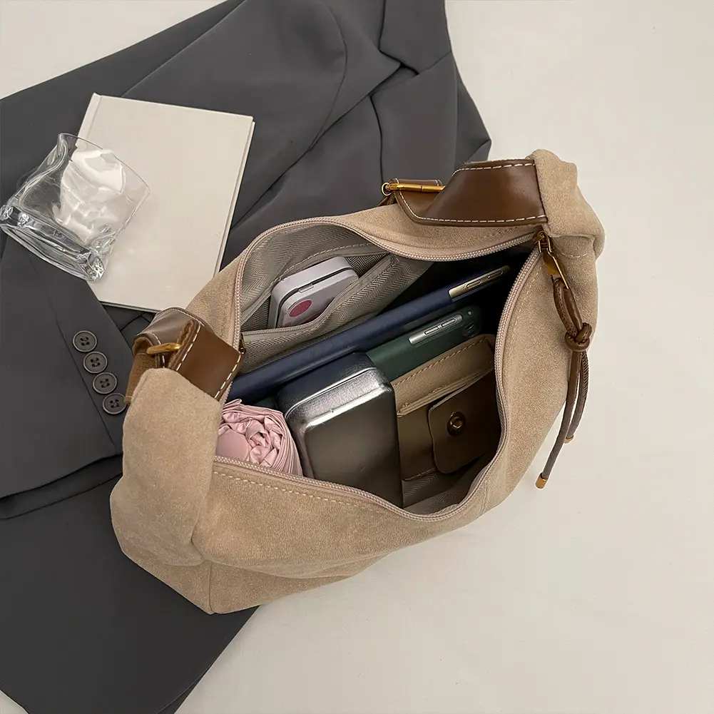 Women Suede Shoulder Bag Adjustable Strap Crossbody Bag with Zipper Hobo Bag Solid for Work Travel