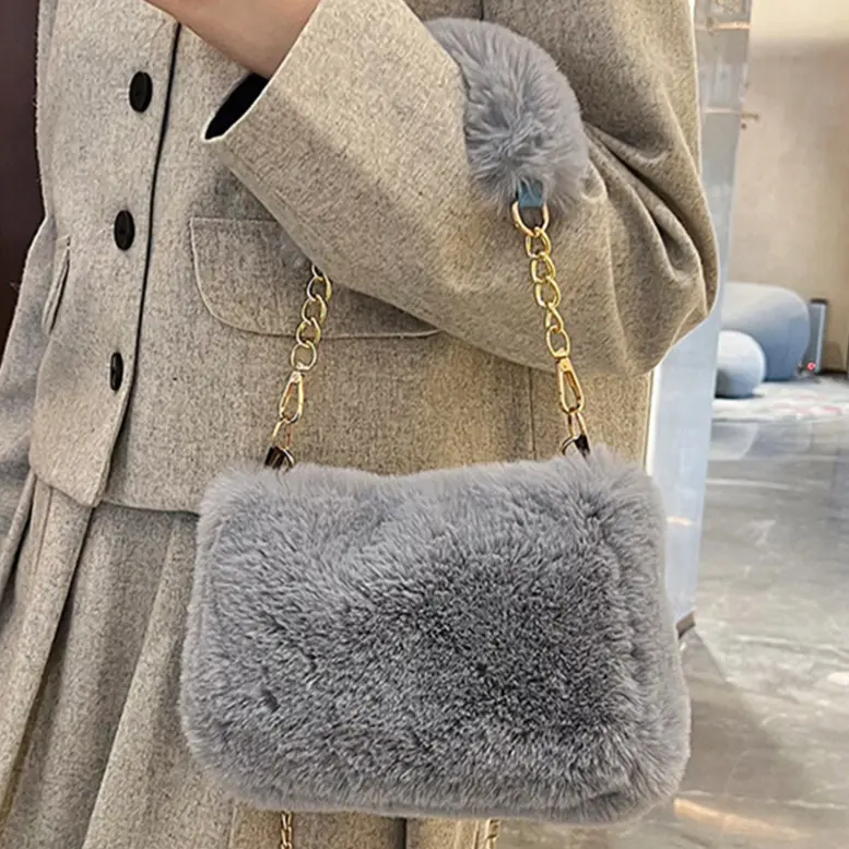 Winter Fashion Furry Plush Handbag Luxury Brand Fluffy Shoulder Bag Versatile Faux Fur Women's Chain Crossbody Bag Warm Tote Bag