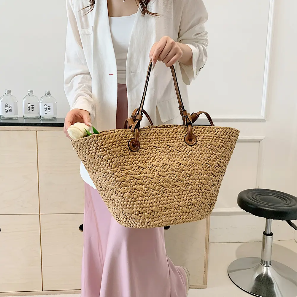 Women Woven Tote Bag Fashion Shoulder Bag Large Capacity Summer Beach Bags Stylish Weaving Bag Chic Hobo Bag for Outdoor Travel
