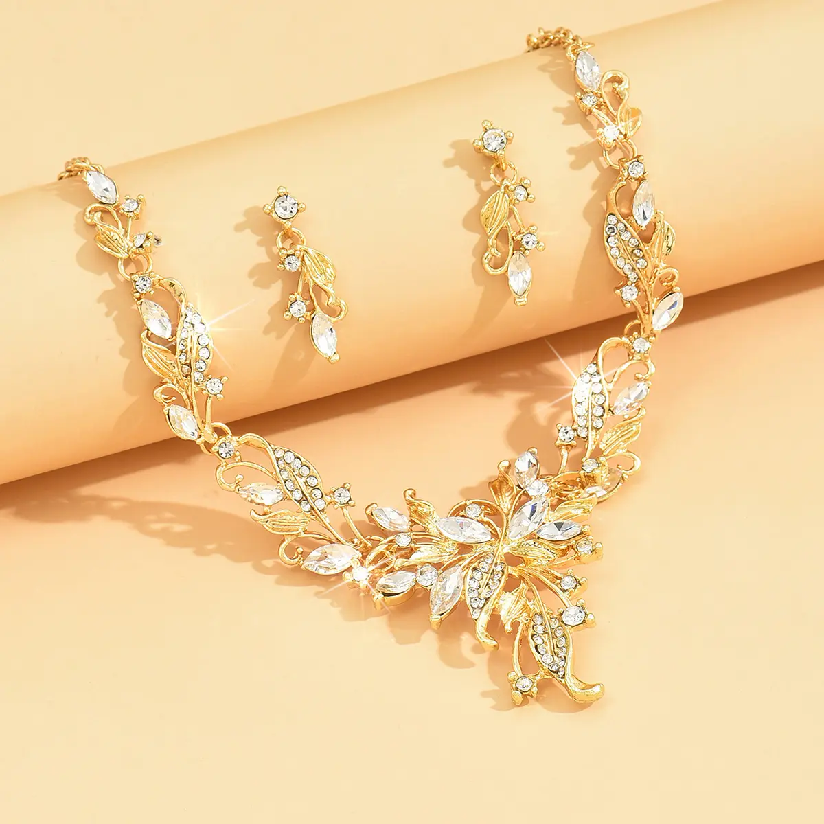 3 pieces of women's trendy tulip flower earrings, necklace, jewelry set, wedding banquet party, holiday gift