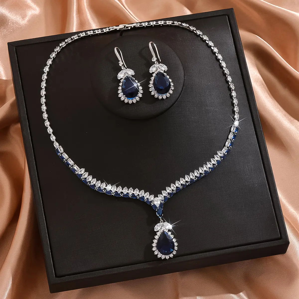 3PC Women's Fashion Zircon Series Leaf Water Drop Necklace Earrings Jewelry Set Suitable for Wedding, Party, and Festival Gifts