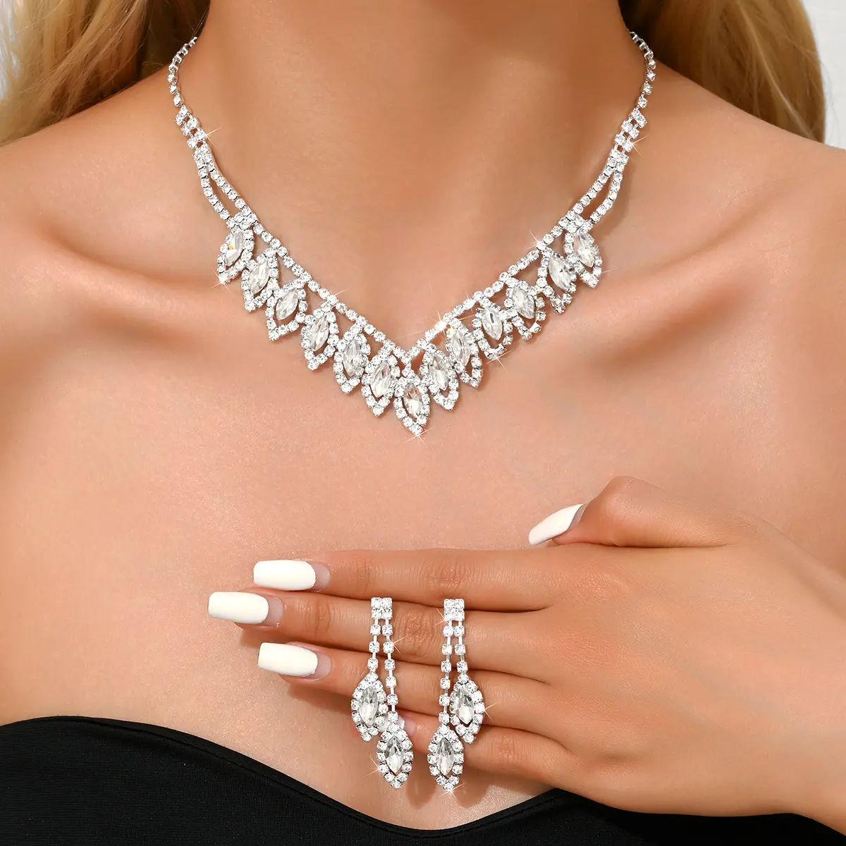 3PC Women's Fashion Design Water Drop Necklace Earrings Jewelry Set Suitable for Wedding, Party, Festival Gifts