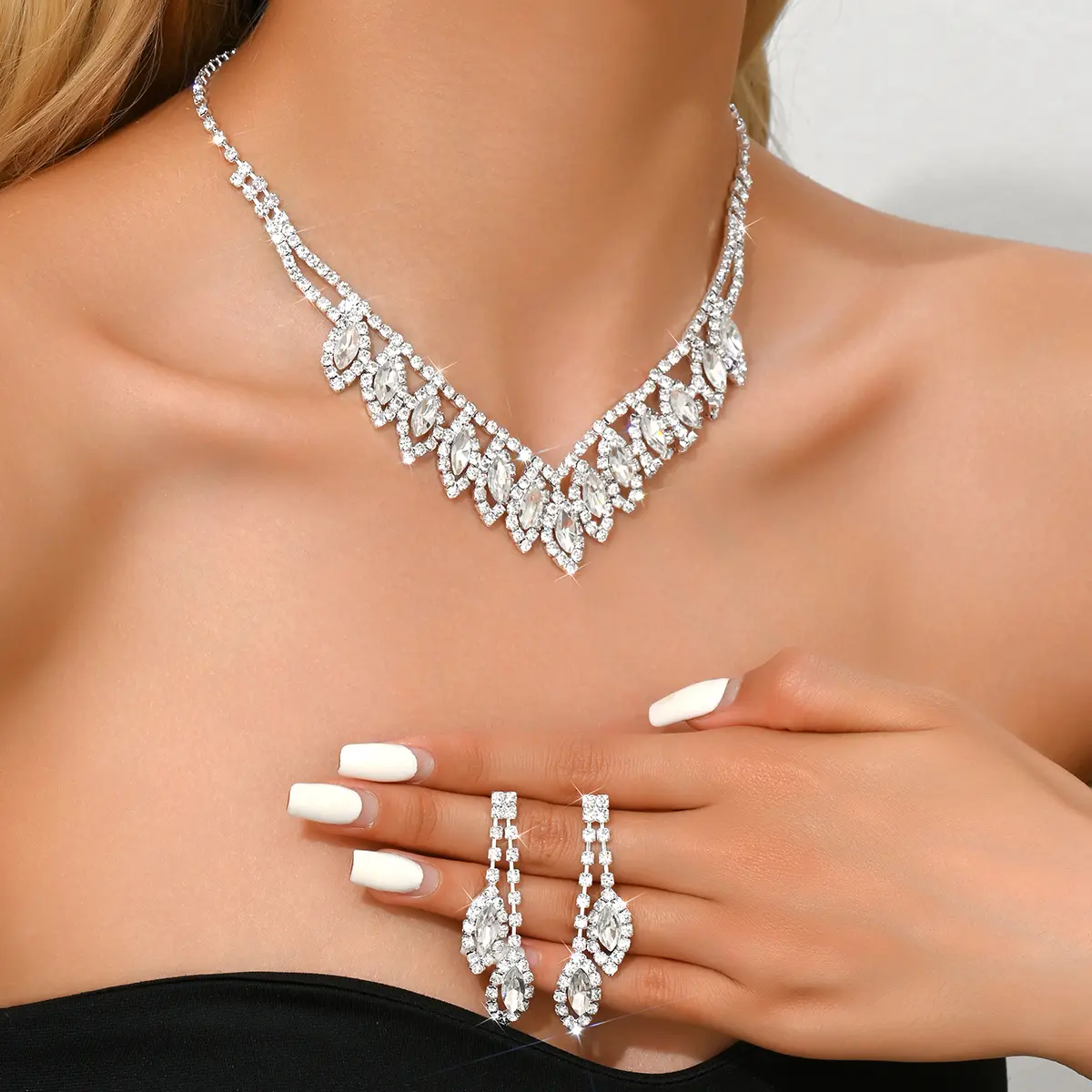 3PC Women's Fashion Design Water Drop Necklace Earrings Jewelry Set Suitable for Wedding, Party, Festival Gifts