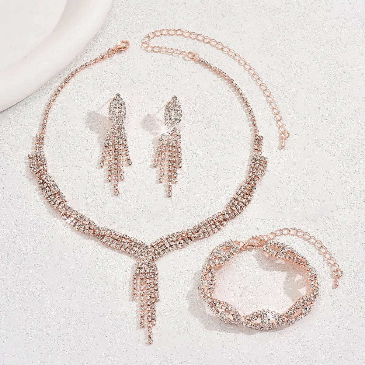 4PC Women's Fashion Design Tassel Water Drop Necklace Earrings Bracelet Jewelry Set Suitable for Wedding, Party, Festival Gifts