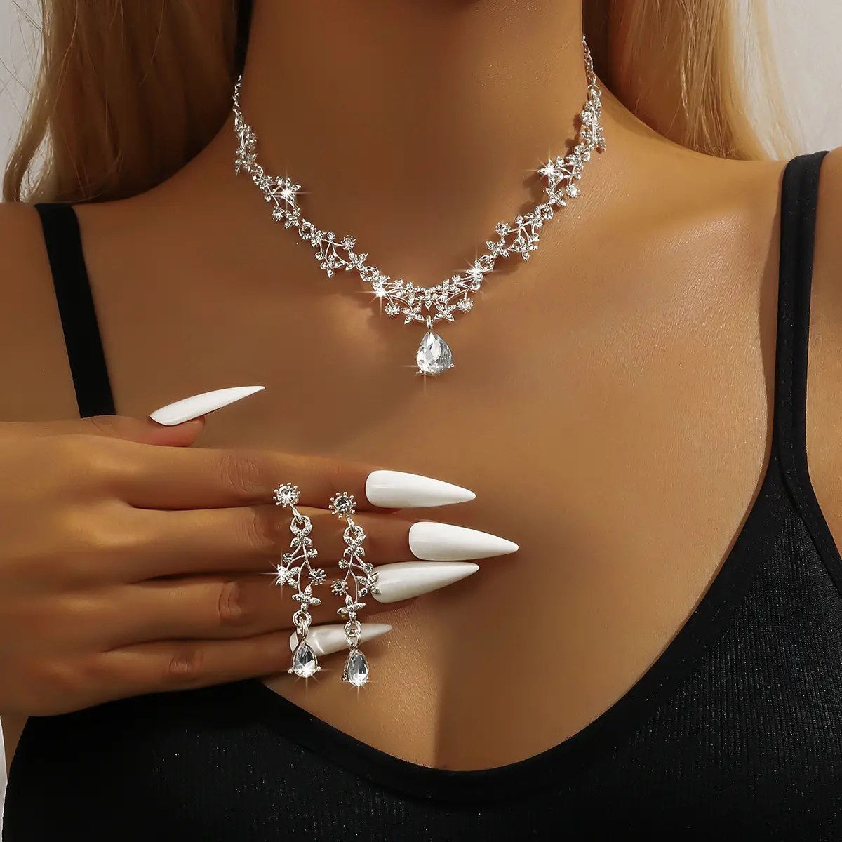 3PC Wedding Season Women's Flower Hollow Water Drop Necklace Earrings Jewelry Set Wedding Banquet Party Holiday Gift
