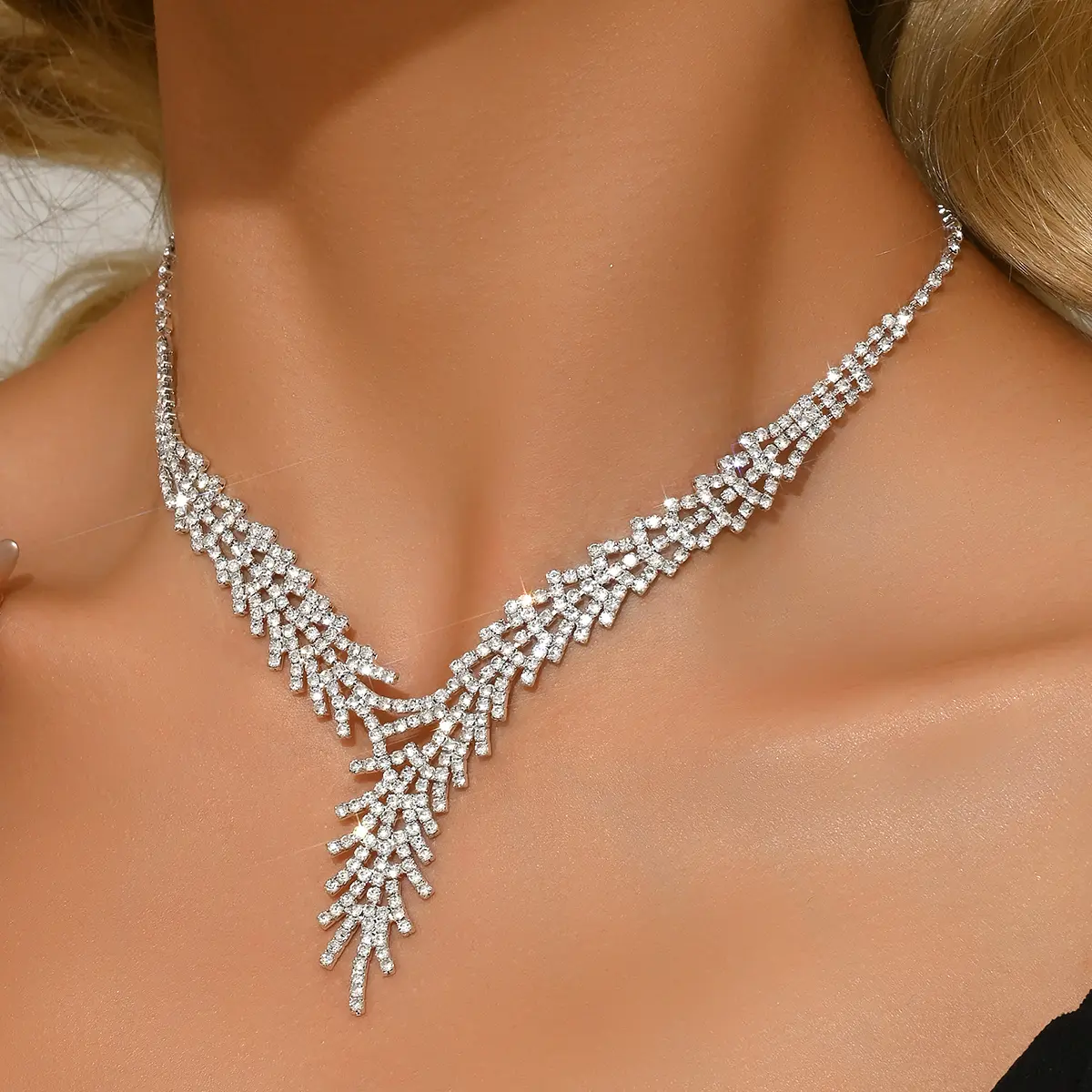 1PC Women's Fashion Trend Design Sense Tree Branch Pendant Necklace Jewelry Accessories Suitable for Date, Party, Festival Gifts