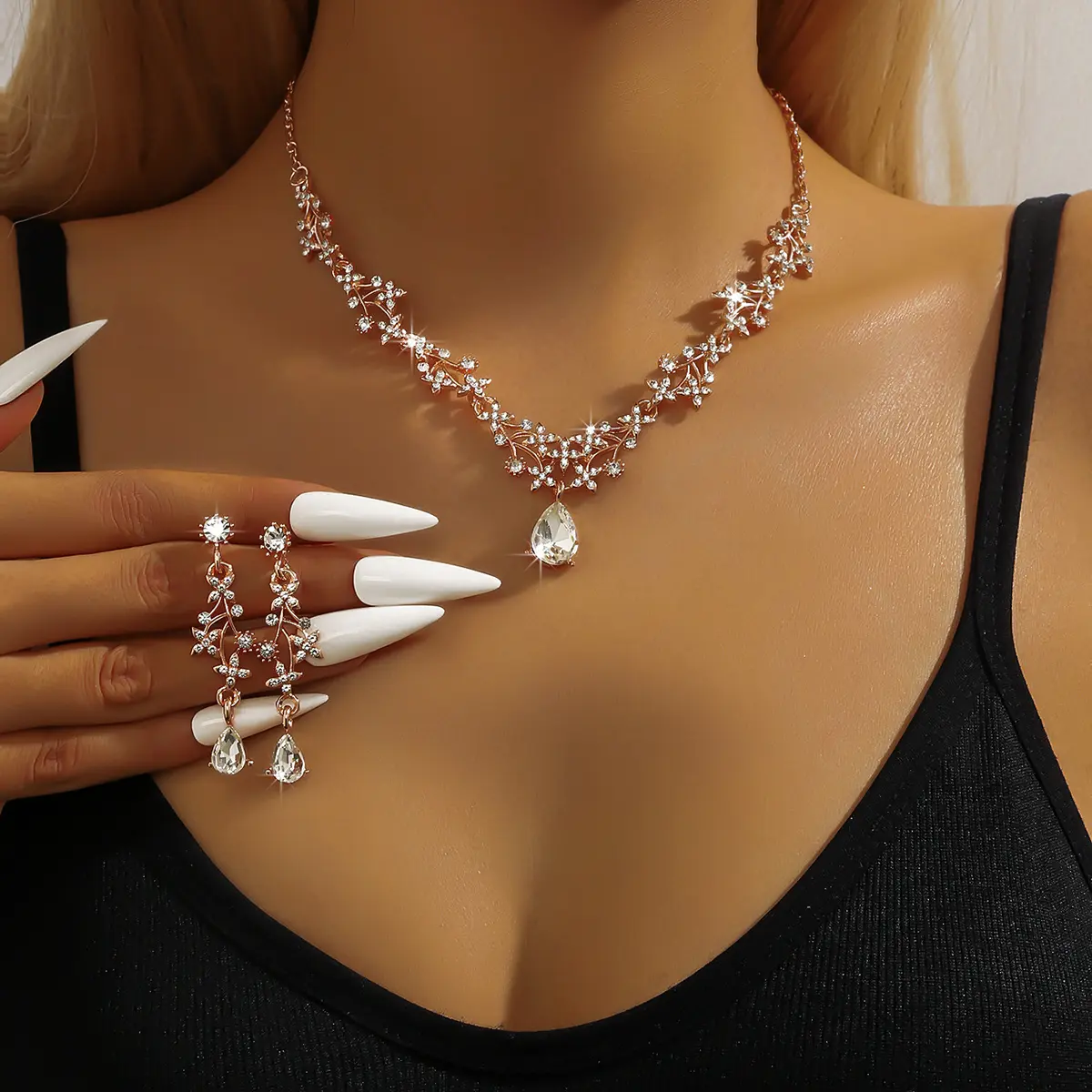 3PC Wedding Season Women's Flower Hollow Water Drop Necklace Earrings Jewelry Set Wedding Banquet Party Holiday Gift