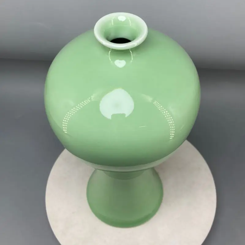 Ceramic Vase Ceramics celadon flower arrangement bottle, modern Chinese style, home decoration crafts, sitting room