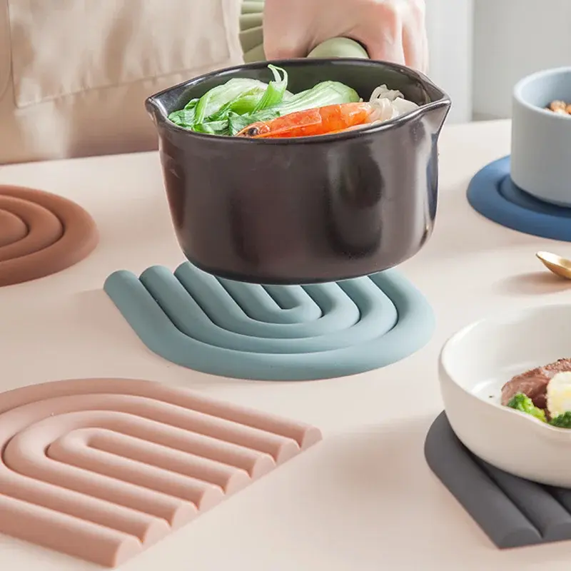 Thickened Kitchen Casserole mat Rainbow Silicone Table Mat Coaster Hot Dishes Potholder Placemat Heat Resistant Pan Pad Cup Mat