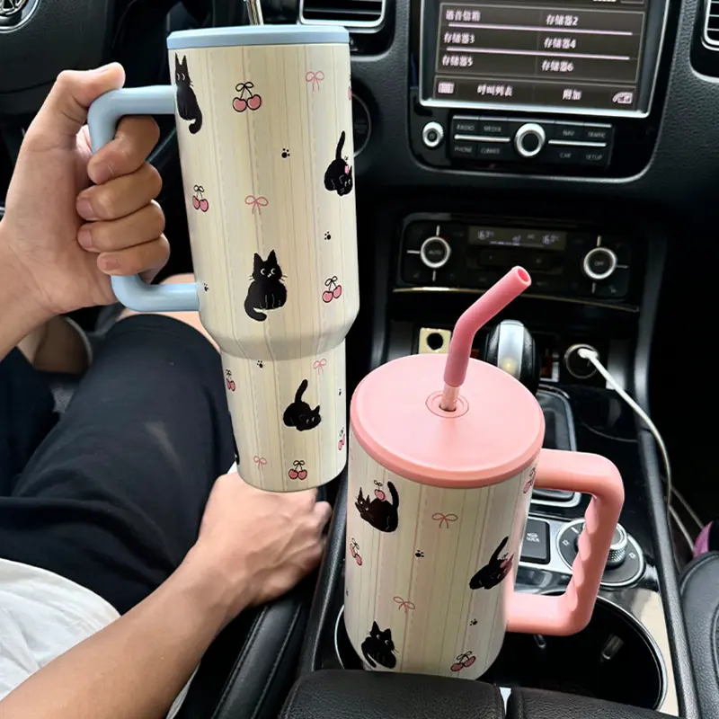 Kawaii Cat Stainless Steel Vacuum Insulated Tumbler With Lid Straw For Water Iced Tea Coffee Juice Large Car Thermos Mug 1200ml