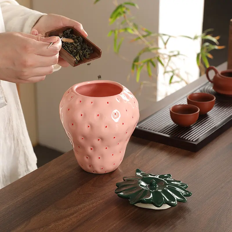 Modern Strawberry Ceramic Tea Caddy Special-shaped Abstract Decoration Jar Moisture-proof Sealed Jar Crafts Gift Home Decoration
