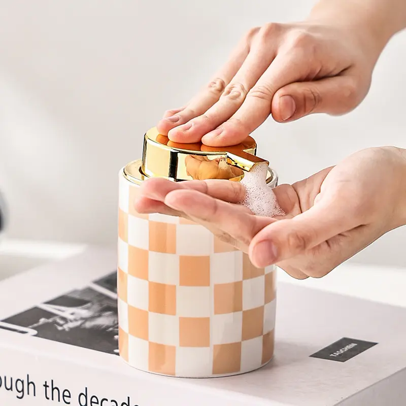 Bathroom Supplies Ceramic Emulsion Bottle Square Soap Dispenser Shower Gel Bottle Shampoo Press Bottle Bathroom Decoration 350ML