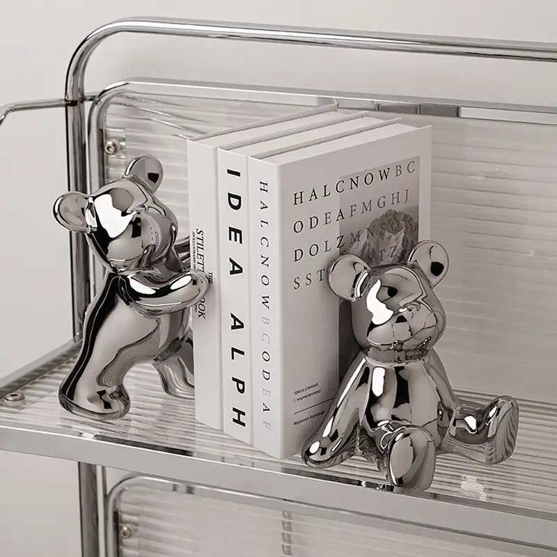 European light luxury fashion bear decoration modern simple soft decoration home accessories ceramic bookcase decoration