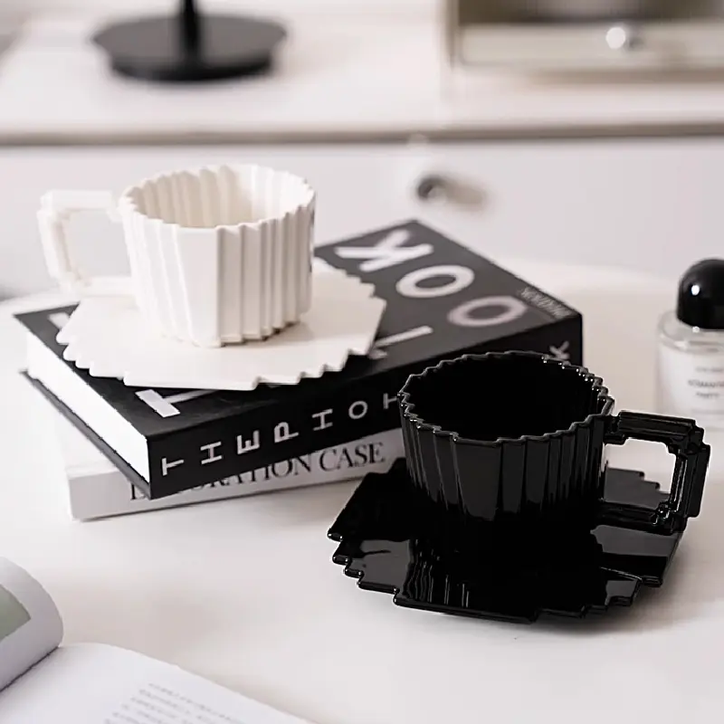 Nordic Industrial Style Ceramic Coffee Cup with Disc Creative Irregular Latte Afternoon Tea Cup Black and White Ceramic Mug