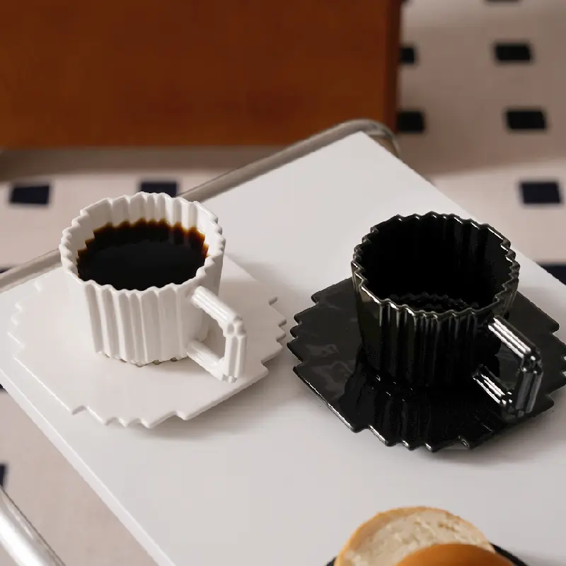 Nordic Industrial Style Ceramic Coffee Cup with Disc Creative Irregular Latte Afternoon Tea Cup Black and White Ceramic Mug