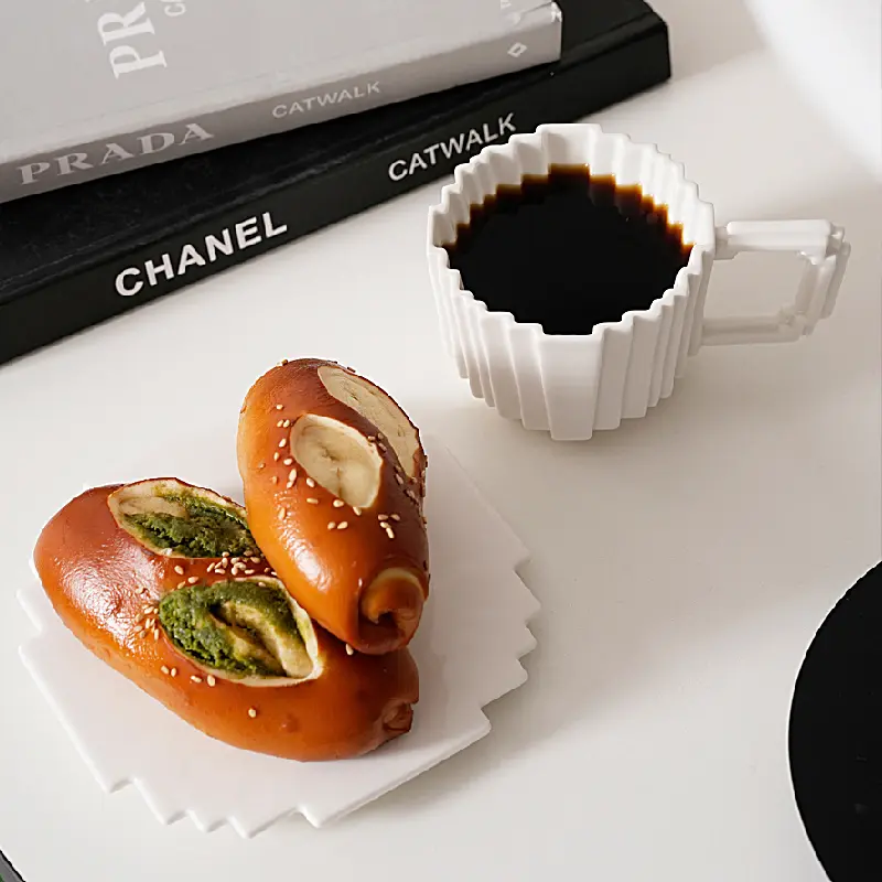 Nordic Industrial Style Ceramic Coffee Cup with Disc Creative Irregular Latte Afternoon Tea Cup Black and White Ceramic Mug