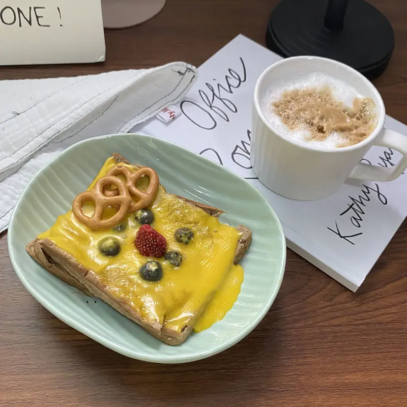 Japanese Striped Pastry Plate Ceramic Solid Colour Fruit Salad Plate Household Oval Breakfast Plate 16.3cm