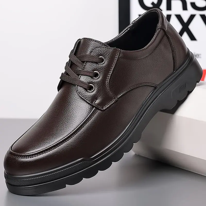 2025Vintage Men Leather Shoes Men dress shoes Slip On Business Casual Shoes Classic Soft Leather Hombre Breathable Men Flats