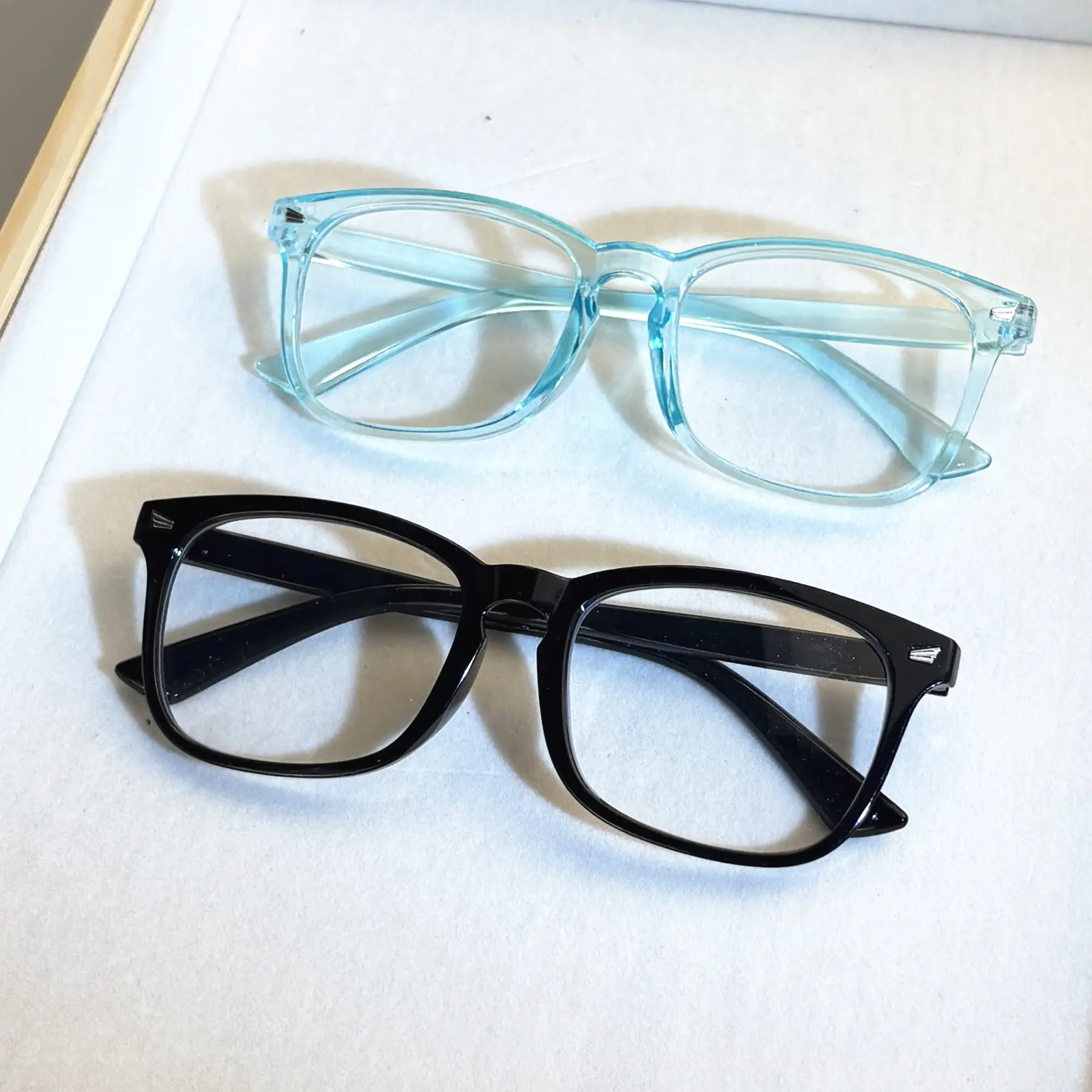 2pcs Reading Glasses Ultra-Light HD Reading Glasses for Men & Women - Stylish Square Frame, Portable Design, Adjustable