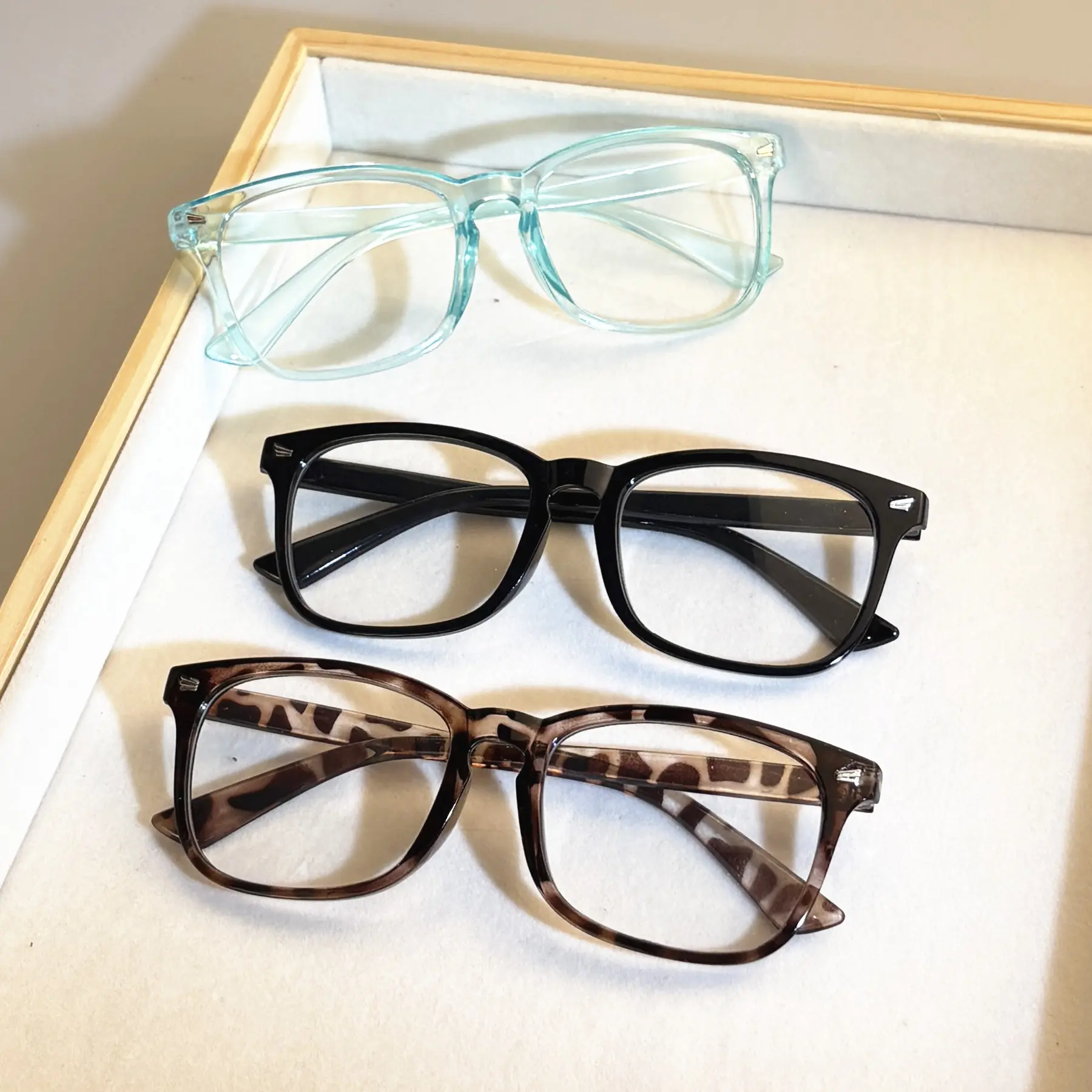 2pcs Reading Glasses Ultra-Light HD Reading Glasses for Men & Women - Stylish Square Frame, Portable Design, Adjustable