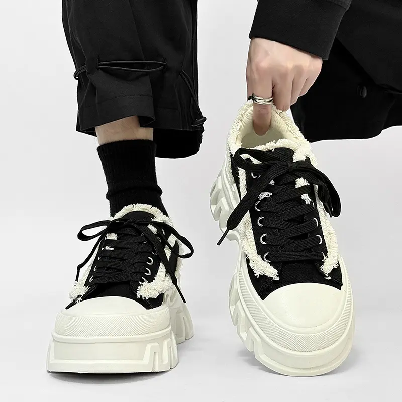 Men's Canvas Shoes 2025 New Summer Low Cut Height Increasing Thick Soled White Shoes Soft Soled Lace Up Casual Shoes Students