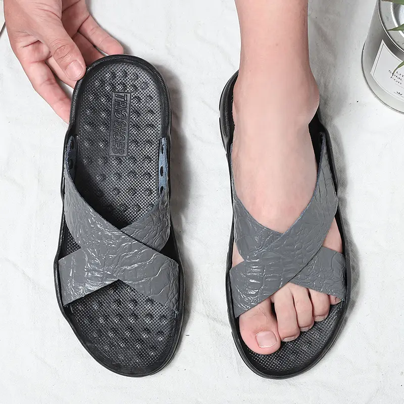 2025 Summer New Sandal Leather Slippers for Men Hotel Beach Shoes High Quality Big Size 48 Slip on Light Flats Male Flip Flops