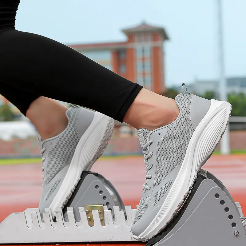 Sneakers for Mens 2025 Man Running Sport Shoes Summer New Mesh Sneakers for Man's Outdoor Lightweight Fitness Tennis Zapatillas
