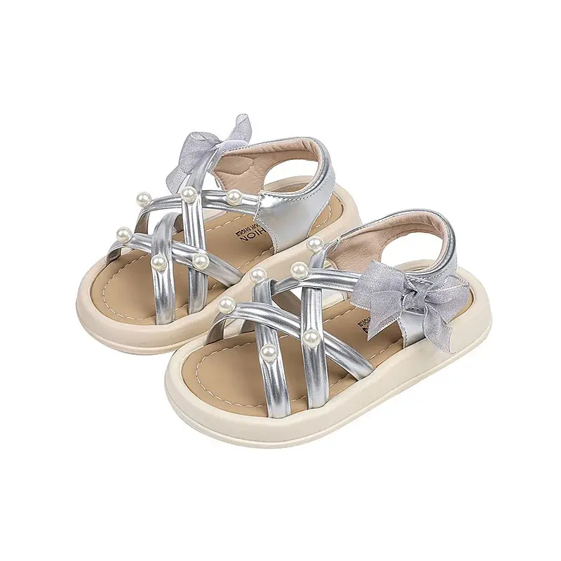 Girls' Summer Gladiator Sandals New Kids Sparkly Princess Beach Shoes Sweet Bowknot Decor Children Pearl Roman Sandals Silver