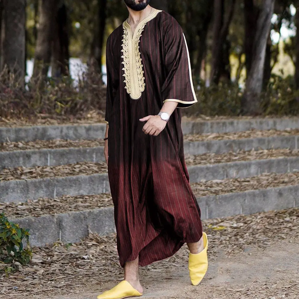 Printed men's Muslim clothes Middle Eastern Men's Arab Robe Loose V-neck Short Sleeved Printed Men's Muslim Clothing Islamic