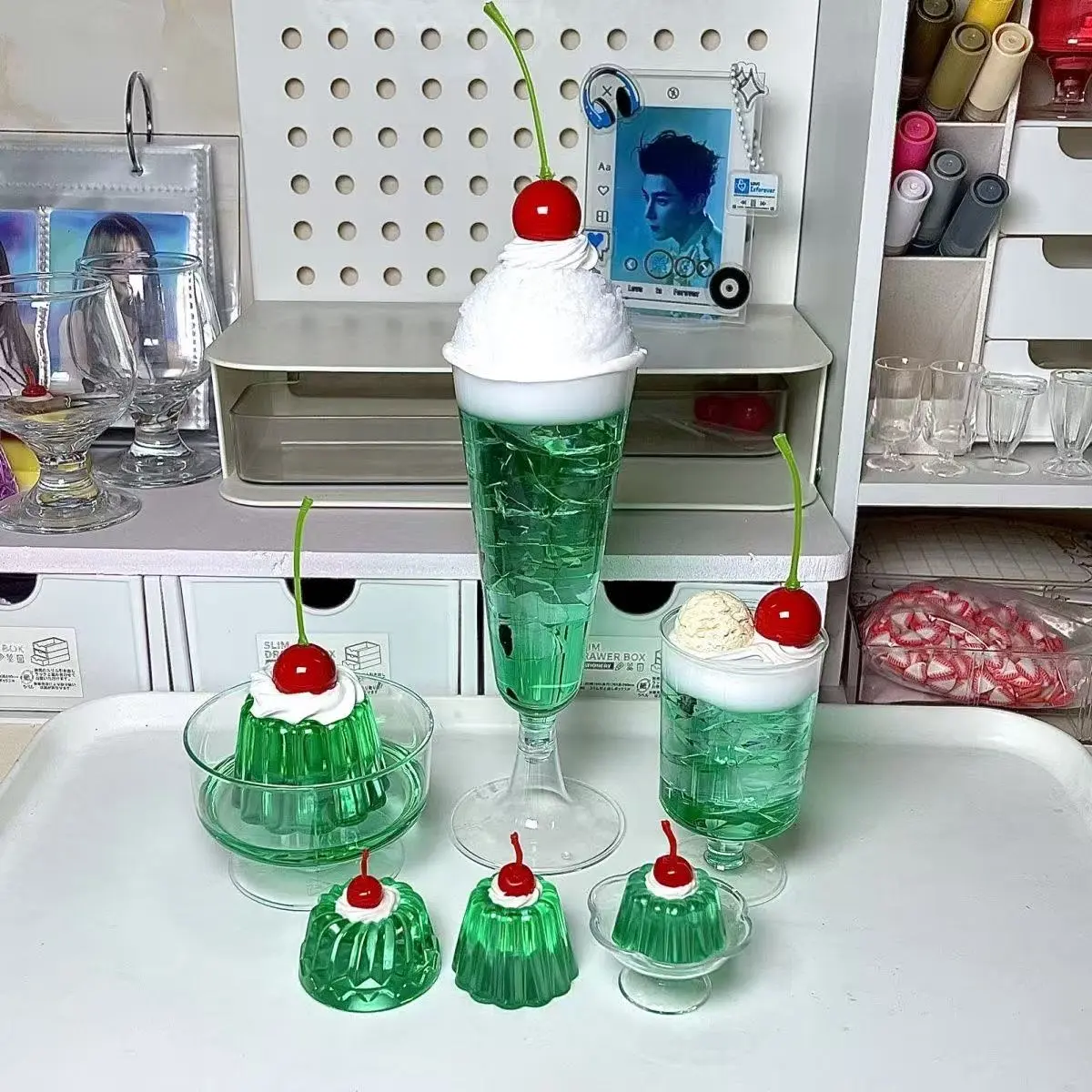 Showa Style Tea Ornaments Ancient Honeydew Melon Soda Jelly Cute Girl Dripping Glue Finished Product 2D Photo Props Green