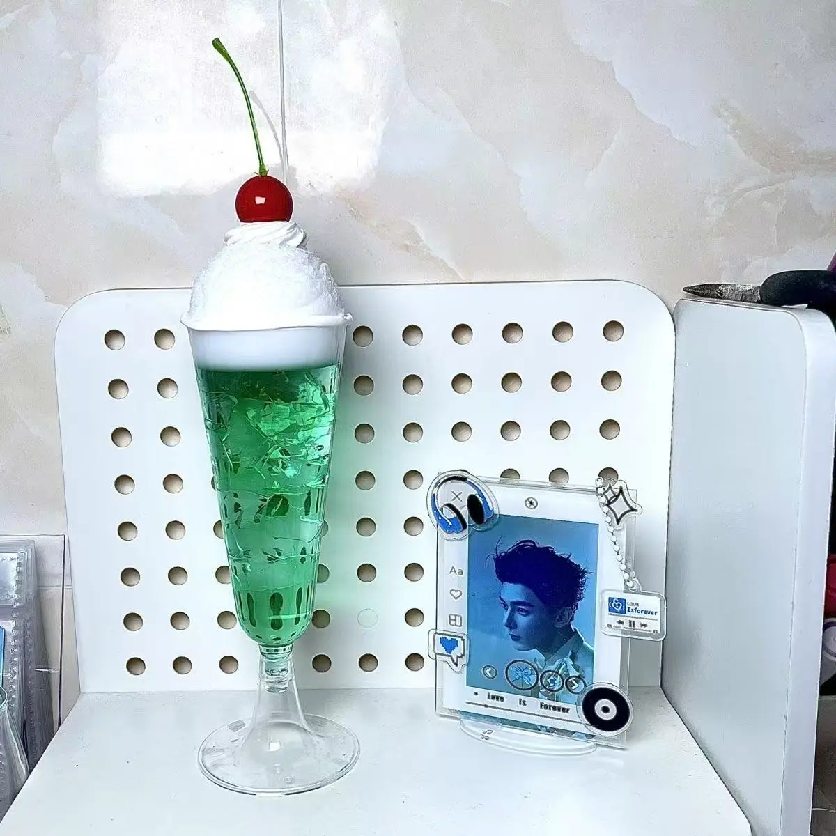 Showa Style Tea Ornaments Ancient Honeydew Melon Soda Jelly Cute Girl Dripping Glue Finished Product 2D Photo Props Green