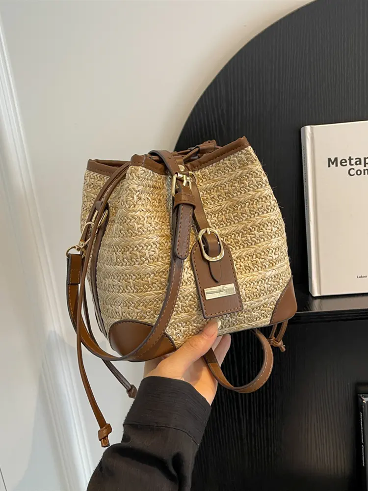 Faionable Color Blo Buet Bag Women's Crossbody Bag Single oulder Strap Woven Design Dstring Casual Handbag