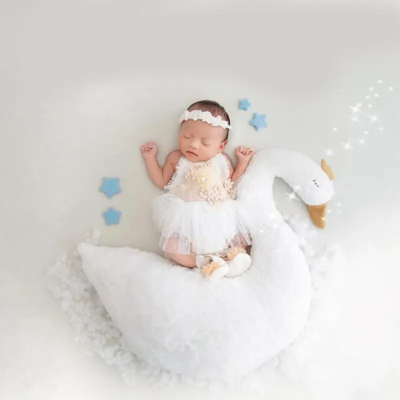 Newborn Baby Photoshoot Props Posing Pillows Swan Shape Cushion Pad for Infant Baby Photography Props Accessories Dropshipping