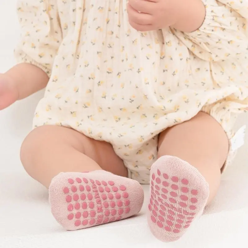 Cotton Socks Baby Ankle Socks Toddlers Socks Breathable Grip Sock with Anti Skid Soles for Girls Boys 0-5 Years