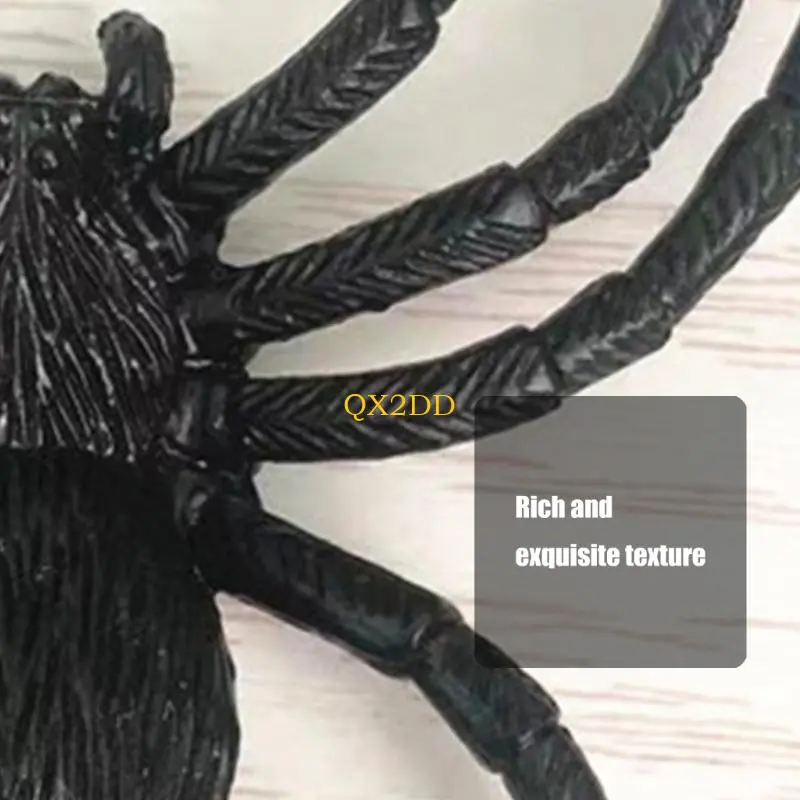 QX2D Scary Plastic Large Spiders Set of 12 Realistic Scary Crawlers Figurine for Horror Theme Party Halloween Decoration