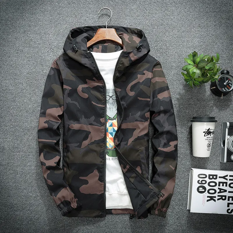 Spring Autumn Mens Hiking Jackets Men Casual Windbreaker Camouflage Hooded Coats Mens Fashion Hip Hop Bomber Jackets Clothing