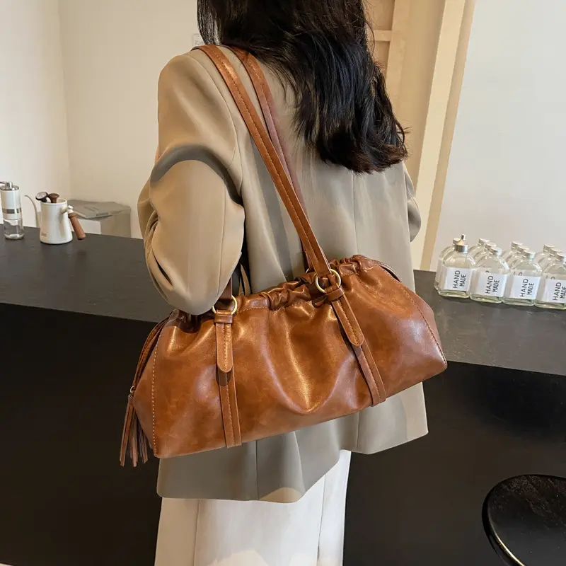 Women Pu Handbag Solid Large Capacity Casual Tote Bags Soft Designer Casual Commute Underarm Pack Lady Versatile Shoudler Purses