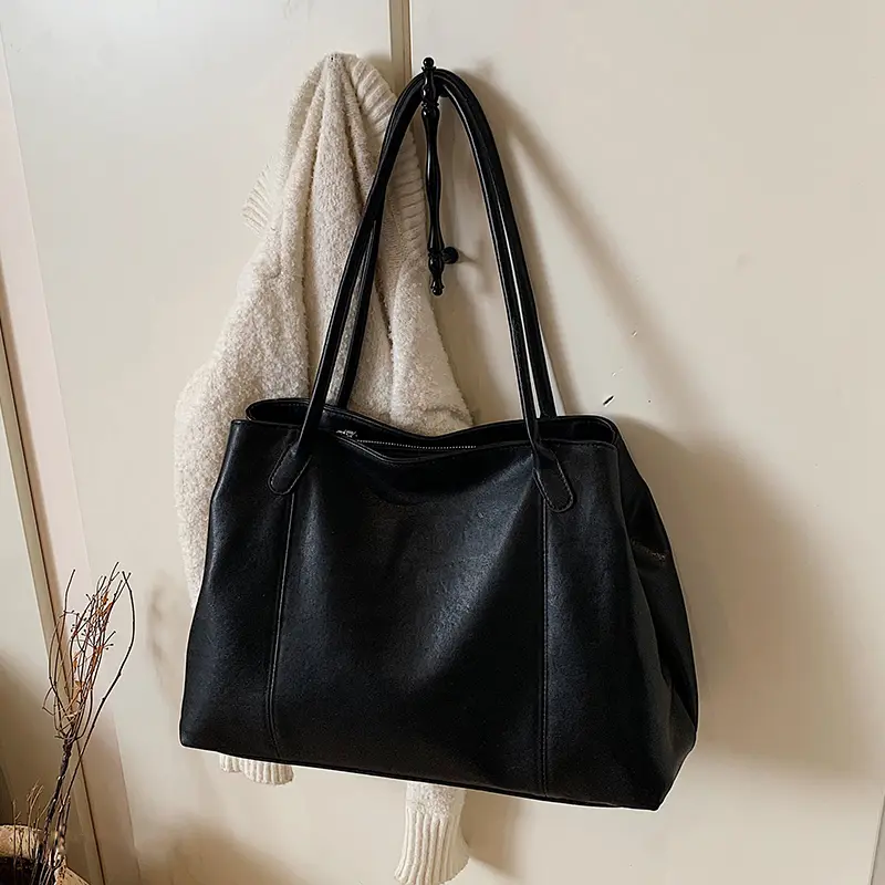 Versatile Black Tote Bag for Women Solid Pu Leather Soft Leather Underarm Commute Bags Large Capacity Female Travel Packs