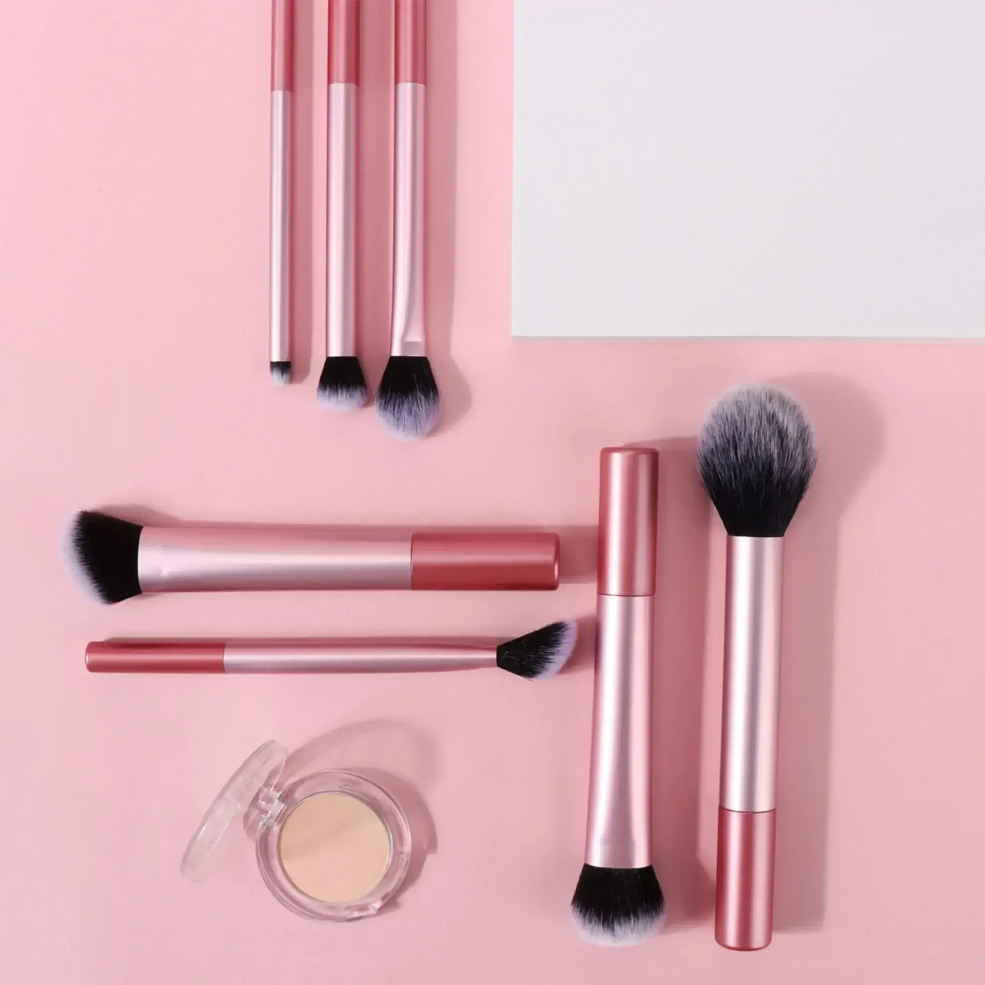 7pcs Pro Makeup Brush Set - Soft, Premium Synthetic Hair, Cruelty-Free, Easy to Clean, Foundation, Blush, Eyeshadow, Cosmetic