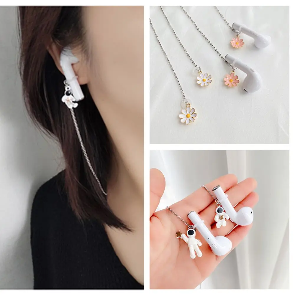Fashion Astronaut Magnetic Attraction Headphones Anti-Lost Chain Suitable for  Earphone Cute Daisy Glasses Chain Accessories