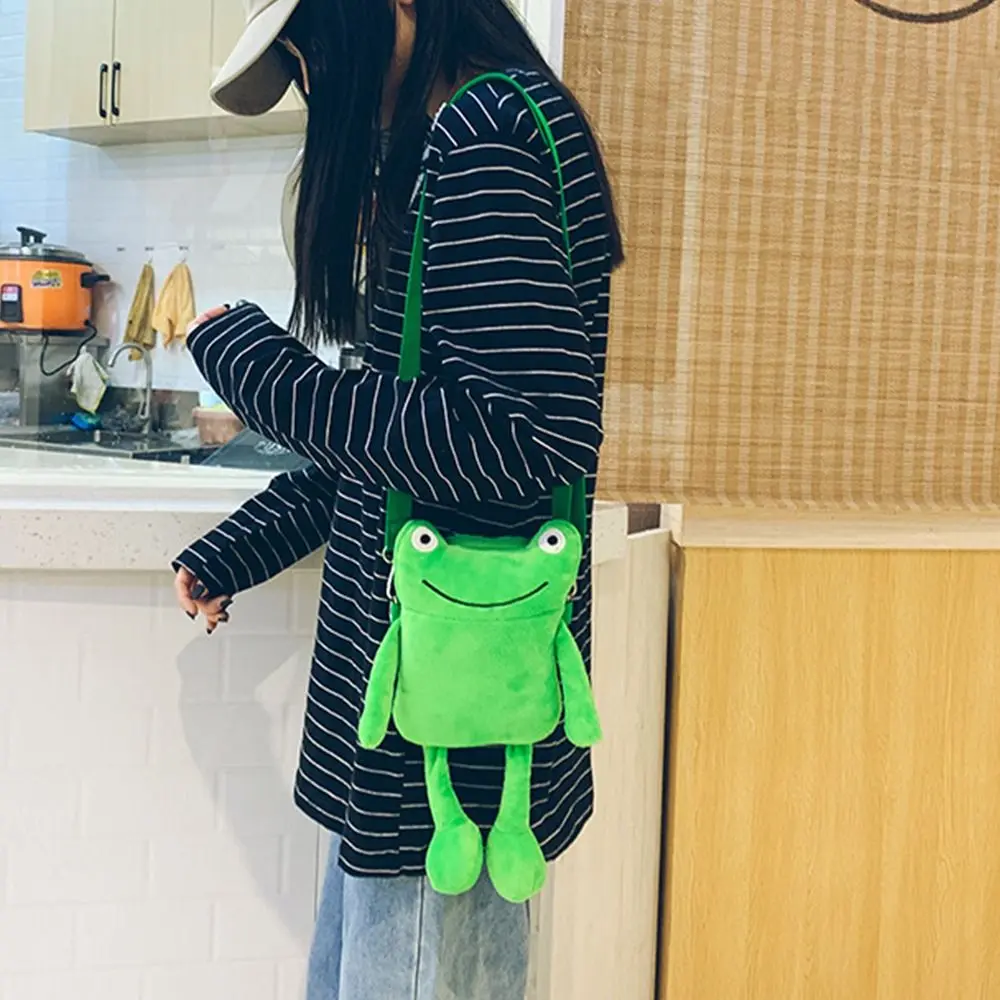 Cute Frog Plush Crossbody Bag Women Shoulder Bag Purses Messenger Bag Funny Cartoon Plush Bag Phone Bag