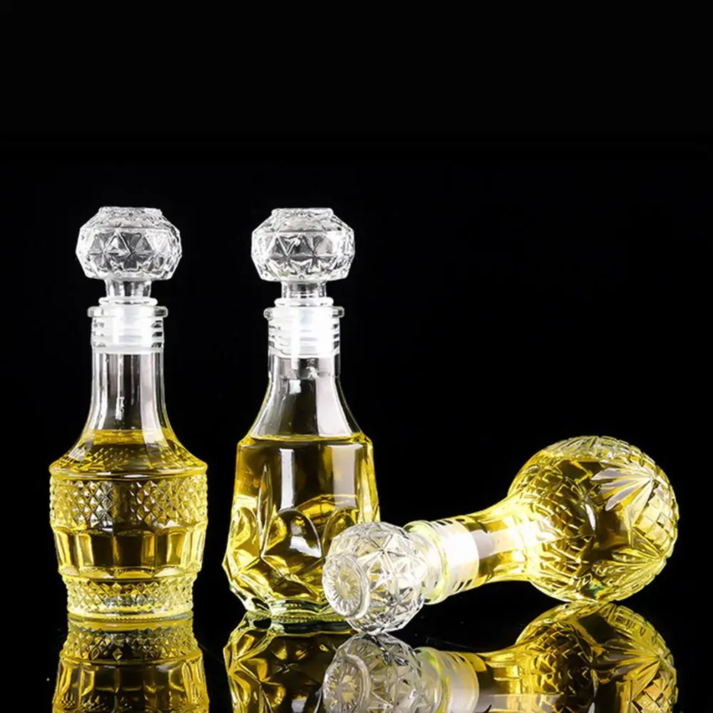 1Pcs 50ml Transparent Small Empty Spirit Whisky Wine Bottle Mini Glass Alcohol Liquor Bottles With Screw Cap Whiskey Decanter