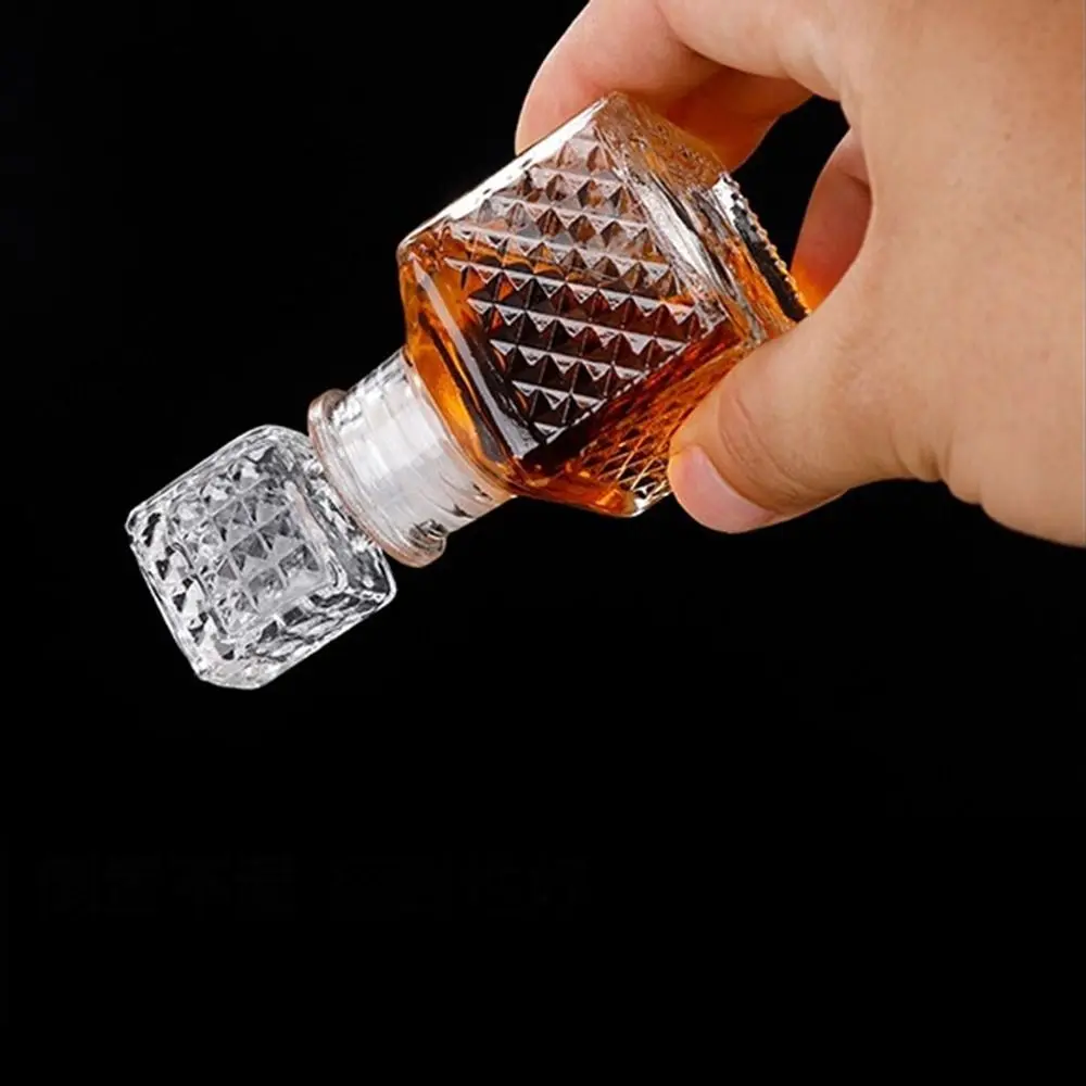 1Pcs 50ml Transparent Small Empty Spirit Whisky Wine Bottle Mini Glass Alcohol Liquor Bottles With Screw Cap Whiskey Decanter